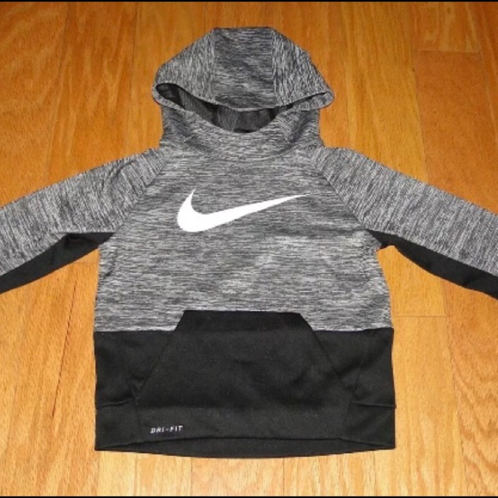 Boy's Nike Dri Fit Hoodie Size 7/L Youth